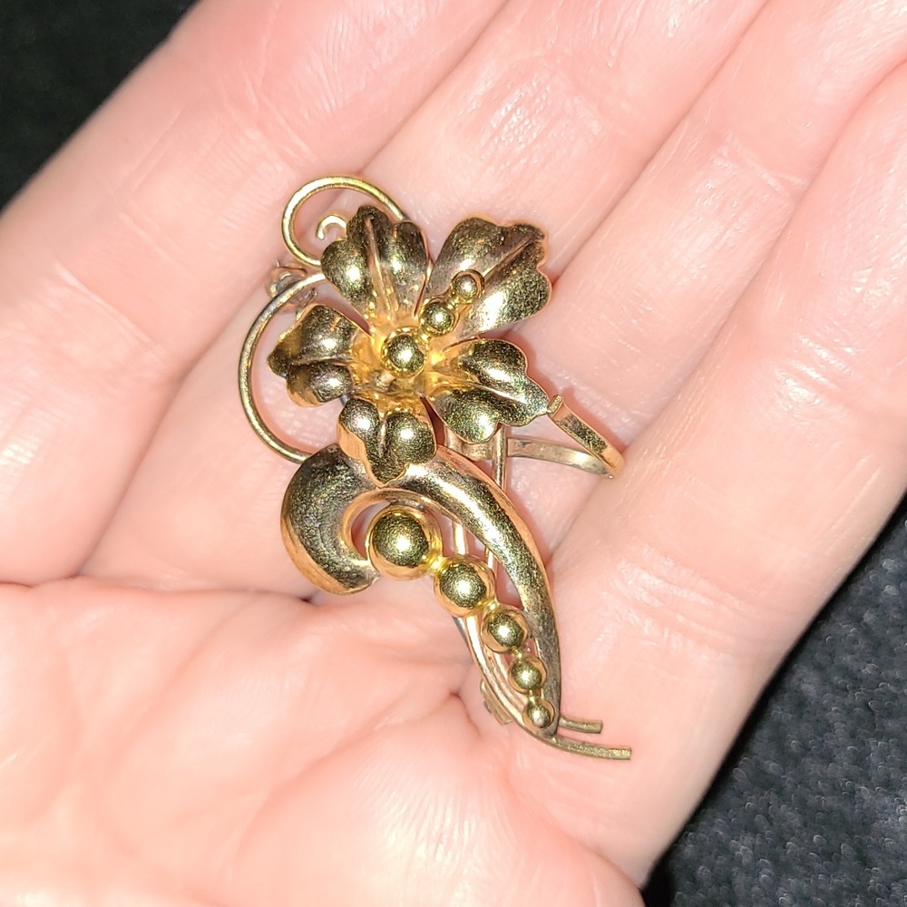 Vintage Carl-Art 12KT GF Floral Brooch  Rose Gold Filled Art Deco Wire Scrolls - Picture 5 of 8